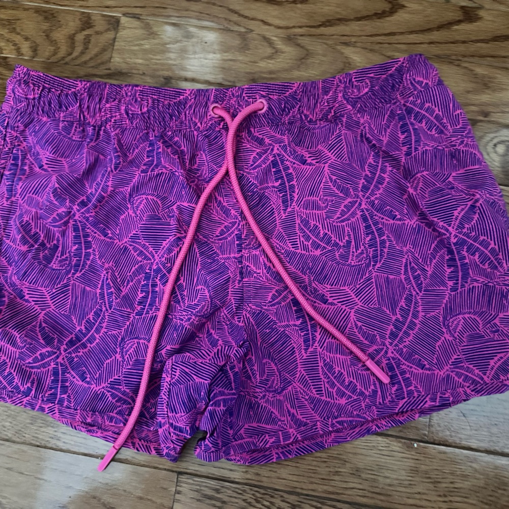 Vineyard Vines Pink and Purple Patterned Shorts
